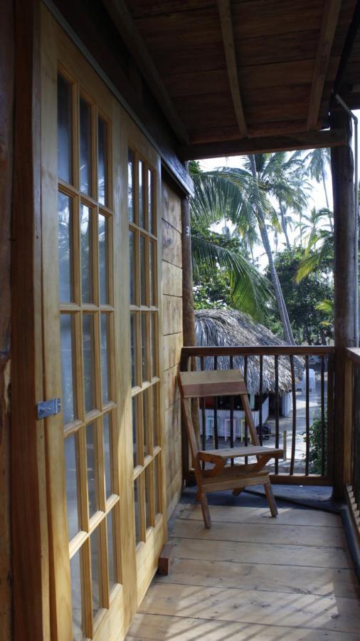 Guachaca El Almendron Beach Hostel מראה חיצוני תמונה