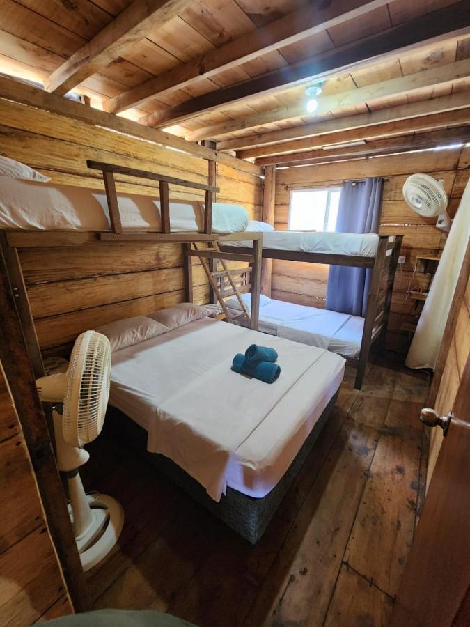 Guachaca El Almendron Beach Hostel מראה חיצוני תמונה